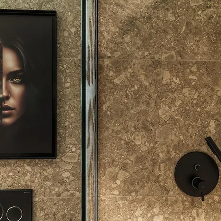 Hotel Nyx 4*