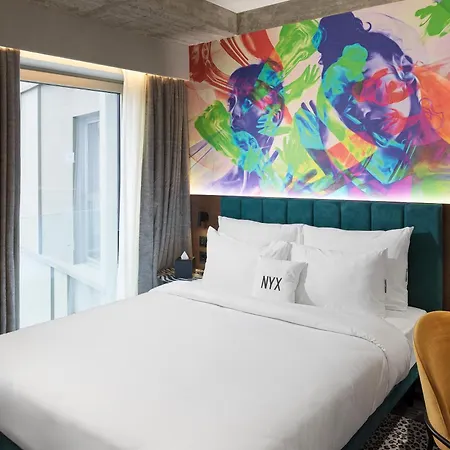 Hotel Nyx 4*